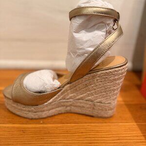Castaner Gold Wedges